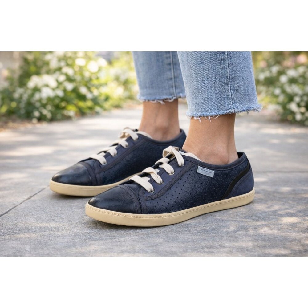 Salvatore Ferragamo Women’s Sneakers Navy Leather Gum Sole Dust Bag Italy 7.5